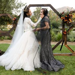 TristaMajaPhotography 6E8A1641 big - Vivid colors meet goth chic at this moody & quirky wedding inspiration Vivid colors meet goth chic at this moody & quirky wedding inspiration