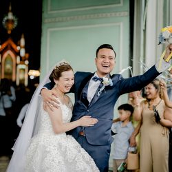 A9W0967 - An ultra glam blue and yellow Philippines wedding with Moroccan influences A cornflower blue and lemon yellow Philippines wedding with Moroccan influences