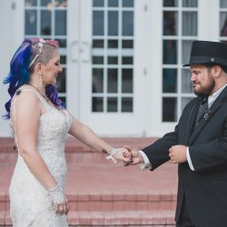 Owls, vines, & feathers at this glam Labyrinth meets 1920s wedding