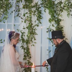 Owls, vines, & feathers at this glam Labyrinth meets 1920s wedding
