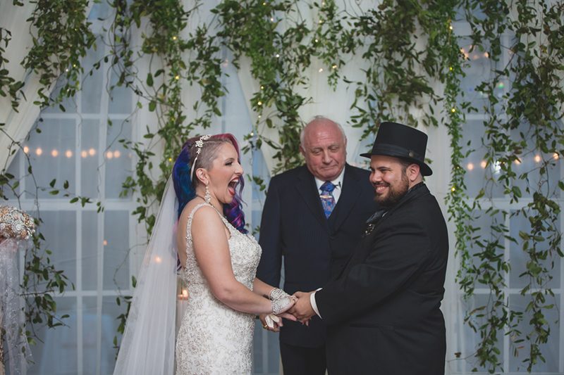 Owls, vines, & feathers at this glam Labyrinth meets 1920s wedding