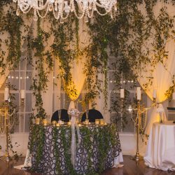 Owls, vines, & feathers at this glam Labyrinth meets 1920s wedding