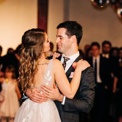 DB2 4692 - This Brooklyn art museum wedding was so stunning, I may have ugly cried This Brooklyn art museum wedding was so stunning, I may have ugly cried