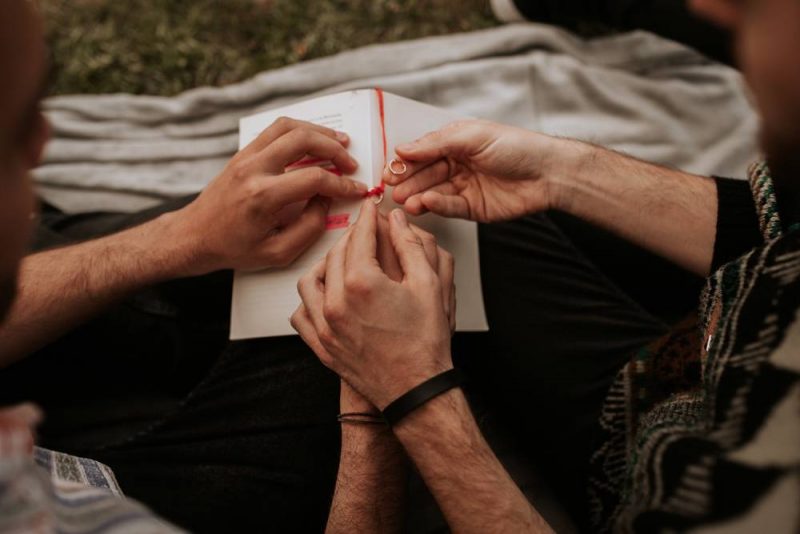 Let's relive a seriously sweet surprise proposal at this engagement shoot in Spain