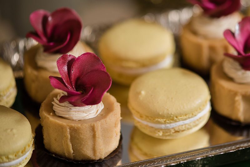 A little tropical, a little glam: this Cuban wedding inspiration is pure romance in 1940s Havana 