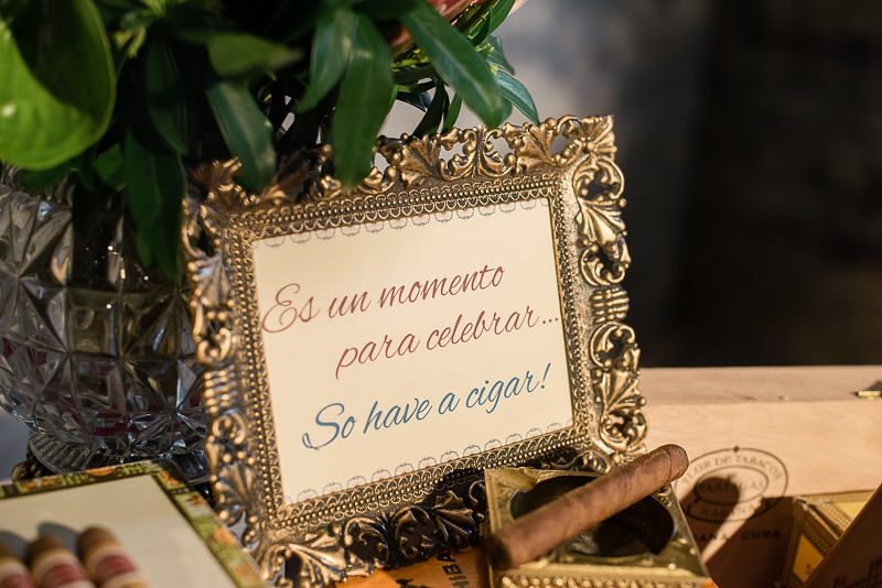 A little tropical, a little glam: this Cuban wedding inspiration is pure romance in 1940s Havana 