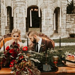 IA2A0030 1 - Floating candles, cloaks, & a patronus cake at this mystical Harry Potter-inspired wedding inspiration Floating candles, cloaks, & a patronus cake at this mystical Harry Potter-inspired wedding inspiration