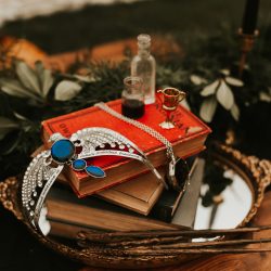 IA2A0102 1 - Floating candles, cloaks, & a patronus cake at this mystical Harry Potter-inspired wedding inspiration Floating candles, cloaks, & a patronus cake at this mystical Harry Potter-inspired wedding inspiration