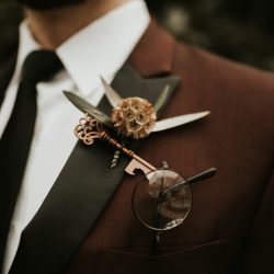 IA2A0151 1 - Floating candles, cloaks, & a patronus cake at this mystical Harry Potter-inspired wedding inspiration Floating candles, cloaks, & a patronus cake at this mystical Harry Potter-inspired wedding inspiration