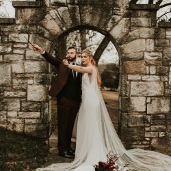 IA2A0370 1 - Floating candles, cloaks, & a patronus cake at this mystical Harry Potter-inspired wedding inspiration Floating candles, cloaks, & a patronus cake at this mystical Harry Potter-inspired wedding inspiration