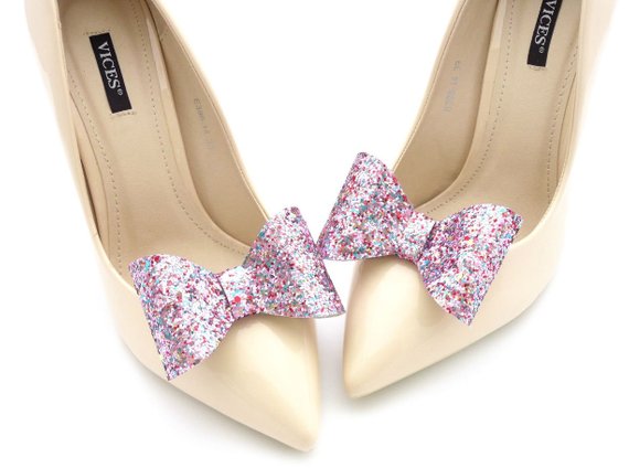 Sharing the wealth of my window shopping for fun wedding shoe clips •  Offbeat Wed (was Offbeat Bride)