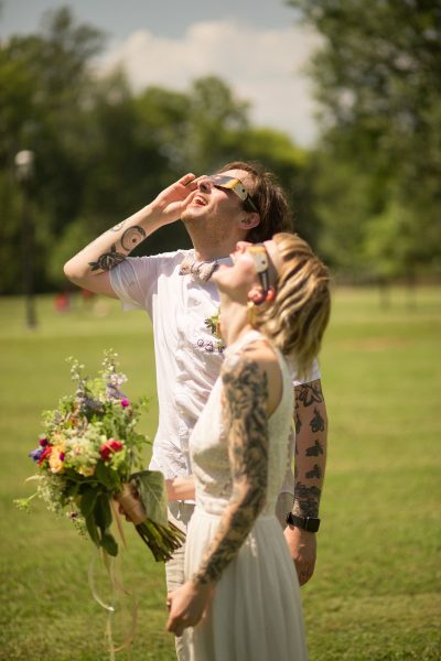 0375 - This couple traveled to Nashville to elope at the totality of the solar eclipse This couple traveled to Nashville to elope at the totality of the solar eclipse