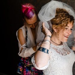 Arielle and Mike 0053 - This urban swinger-vibe microwedding had '60s style, beer, & lots of makeouts This urban swinger-vibe microwedding had '60s style, beer, & lots of makeouts