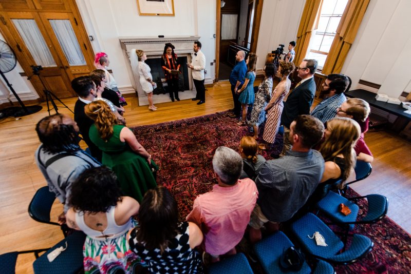 This urban swinger-vibe microwedding had '60s style, beer, & lots of makeouts