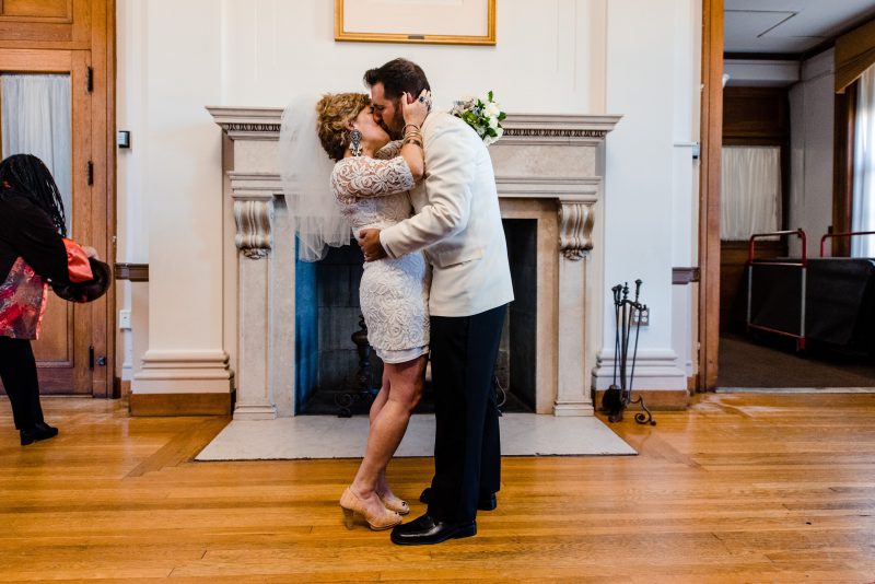 This urban swinger-vibe microwedding had '60s style, beer, & lots of makeouts