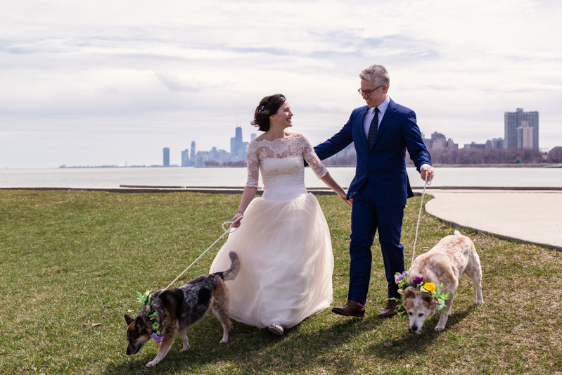 Feast your eyes on this joyful Chicago elopement with donuts & dogs