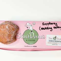 Chicago Elopement by Emma Mullins Photography 38 - Feast your eyes on this joyful Chicago elopement with donuts & dogs Feast your eyes on this joyful Chicago elopement with donuts & dogs