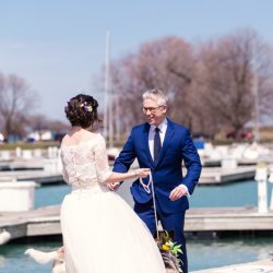 Chicago Elopement by Emma Mullins Photography 5 - Feast your eyes on this joyful Chicago elopement with donuts & dogs Feast your eyes on this joyful Chicago elopement with donuts & dogs