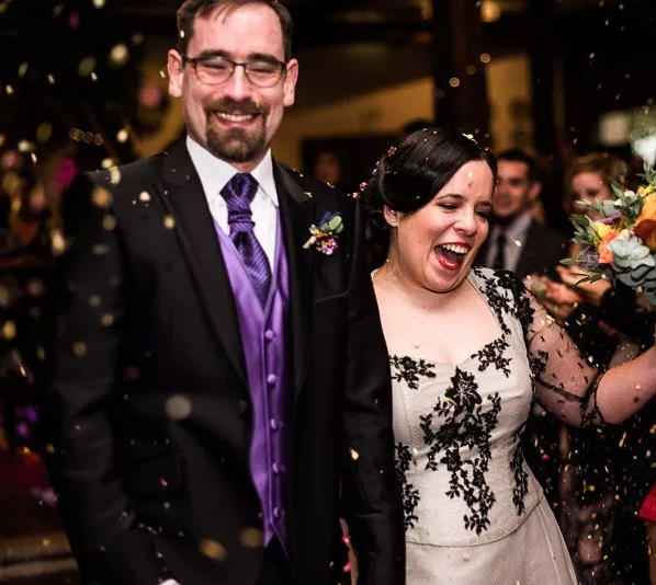Board games & heavy metal at this Madrid wedding muy divertido