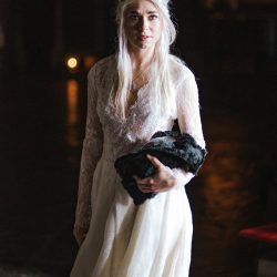 AllieDeariePhotography 8 - Bend the knee for this epic, snowy Game of Thrones wedding inspiration https://www.alliedeariephotography.com/