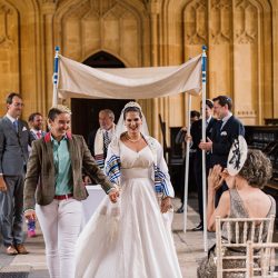Get ready to fall hard for this Jewish-Mexican wedding in Oxford, England