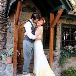 Colwell Taylor TristaMajaPhotography TP2A1530 big - Pops of color, fave fandoms, & vegan food at this Enchanted Manor wedding Pops of color, fave fandoms, & vegan food at this Enchanted Manor wedding