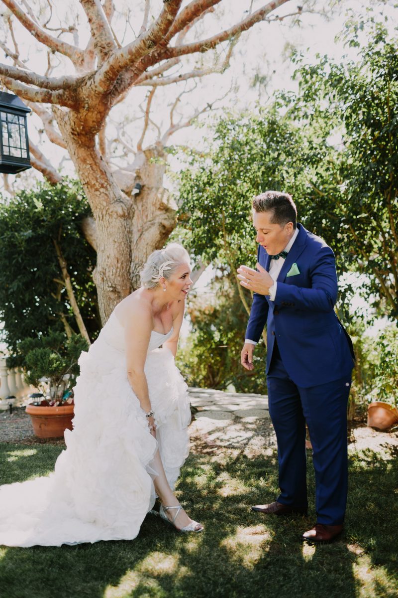Churros, quiet moments, & a spiral aisle at this sunlit wedding in La Jolla