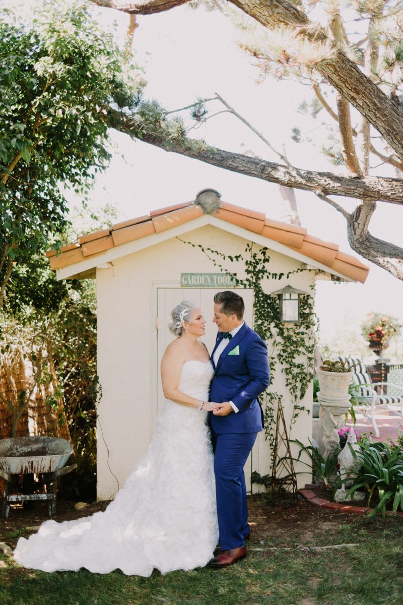 Churros, quiet moments, & a spiral aisle at this sunlit wedding in La Jolla