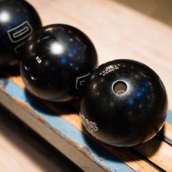 x x VieraPhotographics 0297GE1111 big - LA's oldest bowling alley was the backdrop at this chic & playful two-bride wedding LA's oldest bowling alley was the backdrop at this chic & playful wedding