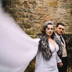 5D 0044 Edit - It's Scotch and upturned kilts at this historical meets pop culture meets burlesque wedding It's Scotch and upturned kilts at this historical meets pop culture meets burlesque wedding