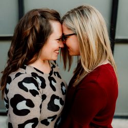 Furdeck Chapman NorthArrowCreative LESLIECASSIDYKANSASCITYENGAGEMENTNORTHARROWCREATIVE5SR7837Edit0058 big - Breweries, architecture, & canoodling at this engagement homage to Kansas City Breweries, architecture, & canoodling at this engagement homage to Kansas City
