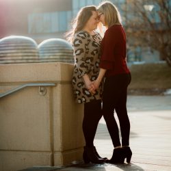 Furdeck Chapman NorthArrowCreative LESLIECASSIDYKANSASCITYENGAGEMENTNORTHARROWCREATIVE5SR78730077 big - Breweries, architecture, & canoodling at this engagement homage to Kansas City Breweries, architecture, & canoodling at this engagement homage to Kansas City