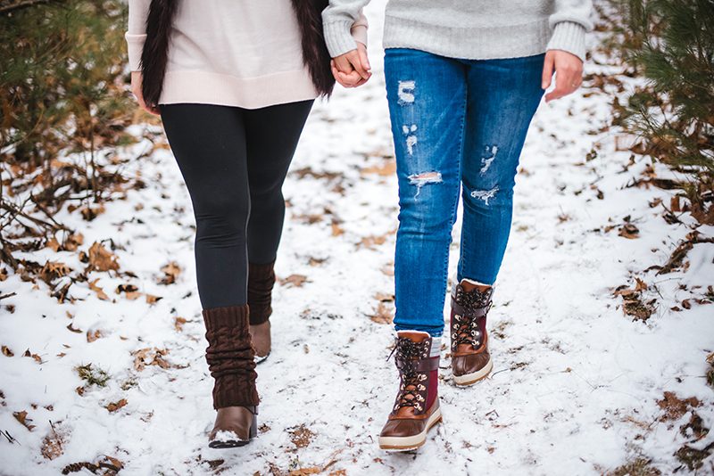 A magical frozen waterfall engagement shoot in the Poconos