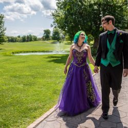 Arcade games & epic foliage at this whimsical green & purple wedding