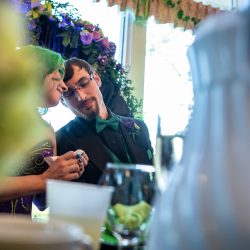 Arcade games & epic foliage at this whimsical green & purple wedding