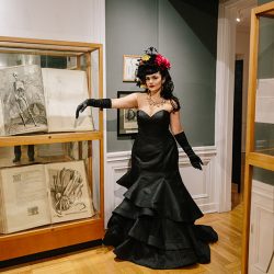 SayjalSteveBlog 013 - A chic & macabre Halloween wedding at the International Museum of Surgical Science A chic & macabre Halloween wedding at the International Museum of Surgical Science
