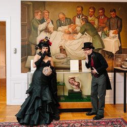 SayjalSteveBlog 017 - A chic & macabre Halloween wedding at the International Museum of Surgical Science A chic & macabre Halloween wedding at the International Museum of Surgical Science
