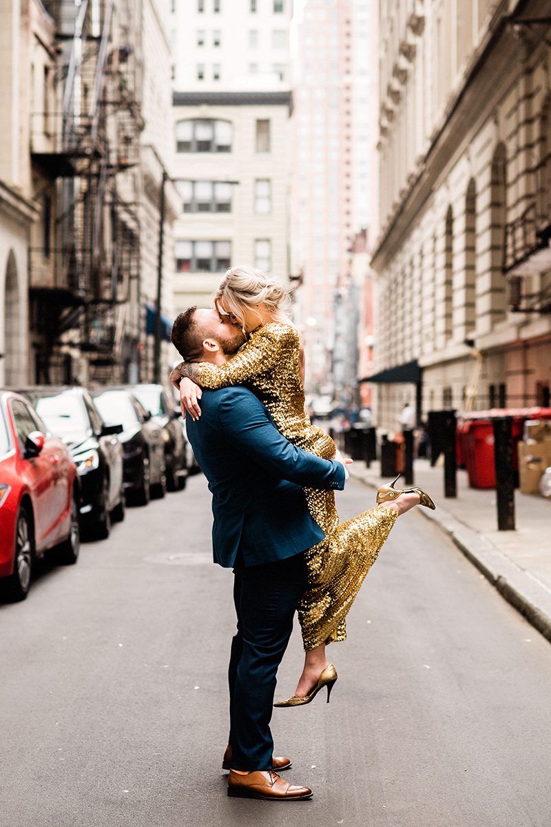A sweet Philadelphia elopement with an homage to some of the best photo spots in Philly