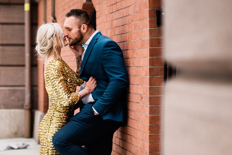 A sweet Philadelphia elopement with an homage to some of the best photo spots in Philly