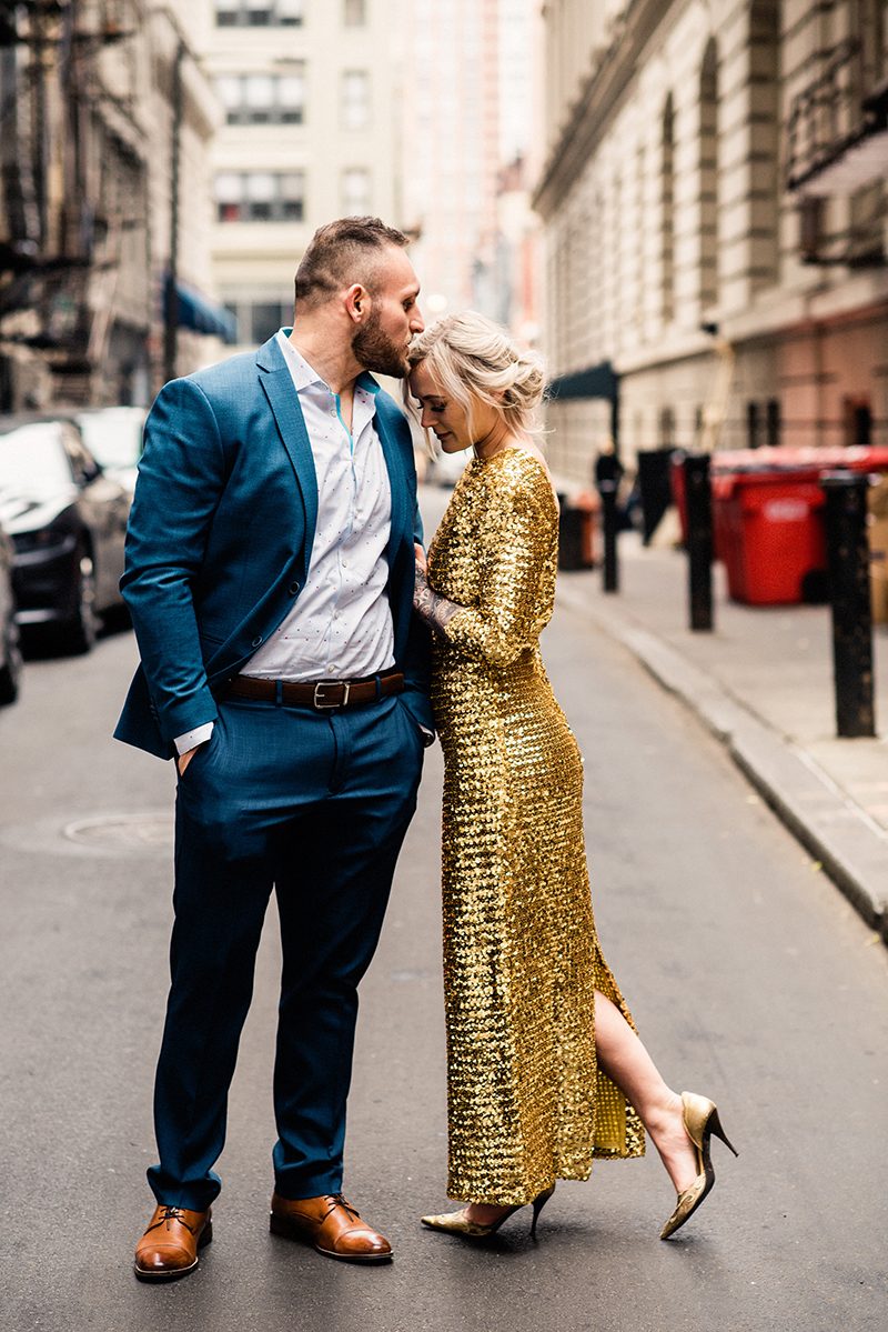 A sweet Philadelphia elopement with an homage to some of the best photo spots in Philly