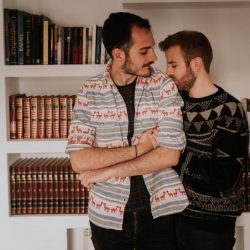 GAY COUPLE ENGAGEMENT SESSION 5 - Let's relive a seriously sweet surprise proposal at this engagement shoot in Spain Let's relive a seriously sweet surprise proposal at this engagement shoot in Spain