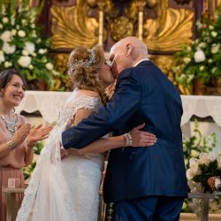 Hernandez Buonomo GaboampMafeFotografia 26042019GBO8750 big - Love the color & dancing at this Colombia destination wedding A spectacle of dance & color await at this Caribbean destination wedding in Columbia