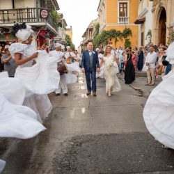 Hernandez Buonomo GaboampMafeFotografia 26042019MFE9661 big - Love the color & dancing at this Colombia destination wedding A spectacle of dance & color await at this Caribbean destination wedding in Columbia