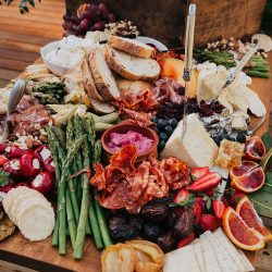 NC101118 335 - It was all about favorite foods & favorite people at this Perth wedding NC101118 335