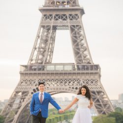 Natasha Isaac ParisPhotographerPierre parisphotographerengagement009 big - If these aren't the dreamiest Paris engagement photos, I'll eat my chapeau If these aren't the dreamiest Paris engagement photos, I'll eat my chapeau
