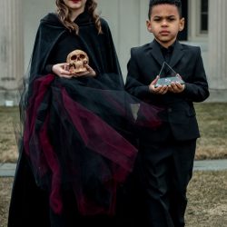 It's Hades & Persephone in this Greek myth-inspired underworld wedding inspiration