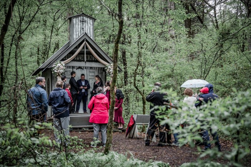 Swogger Warman StarNoirStudio CheyenneandChristophersGothicWeddingatChapelintheHollow0024 big