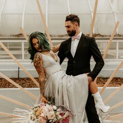 DD4A0207 - Rock star vibes abound at this Texas elopement inspiration with a silver wedding dress Rock star vibes abound at this Texas elopement inspiration with a silver wedding dress