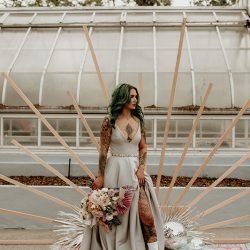 DD4A0326 - Rock star vibes abound at this Texas elopement inspiration with a silver wedding dress Rock star vibes abound at this Texas elopement inspiration with a silver wedding dress