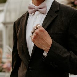 DD4A0345 - Rock star vibes abound at this Texas elopement inspiration with a silver wedding dress Rock star vibes abound at this Texas elopement inspiration with a silver wedding dress